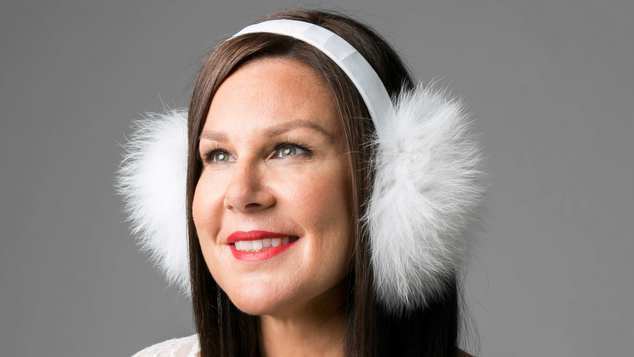 Julia Morris_2015_1